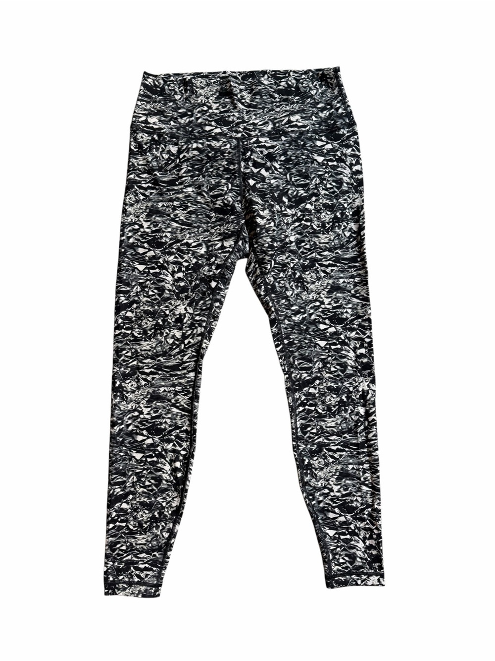 Lululemon Black and White Wunder Under Leggings